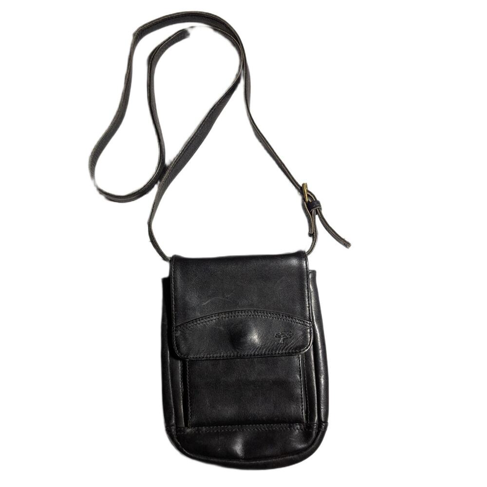 Ellington Rucksack Co Black Leather Crossbody Travel Organizer Small Sling Bag